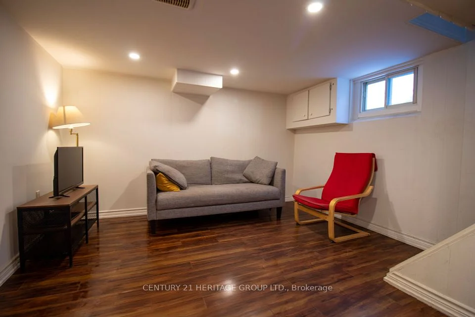 333 Neal Drive Bsmt, Richmond Hill, ON L4C 3L3