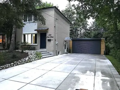 Lower Level in Richmond Hill