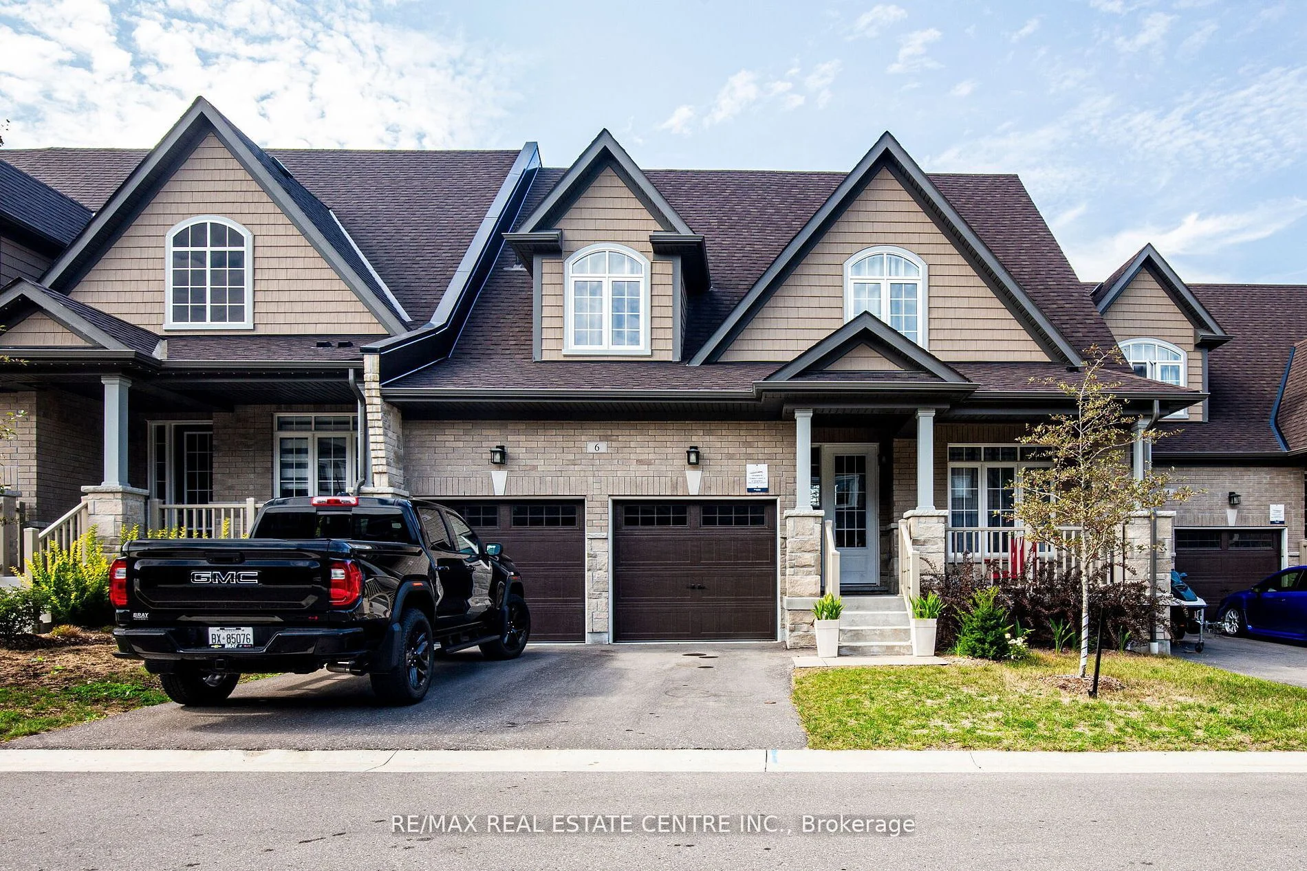 6 Howard Williams Court, Uxbridge, On L9p 0r2