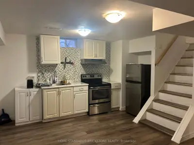 41 Silk Oak Court # 1, Vaughan, On L6a 0m3