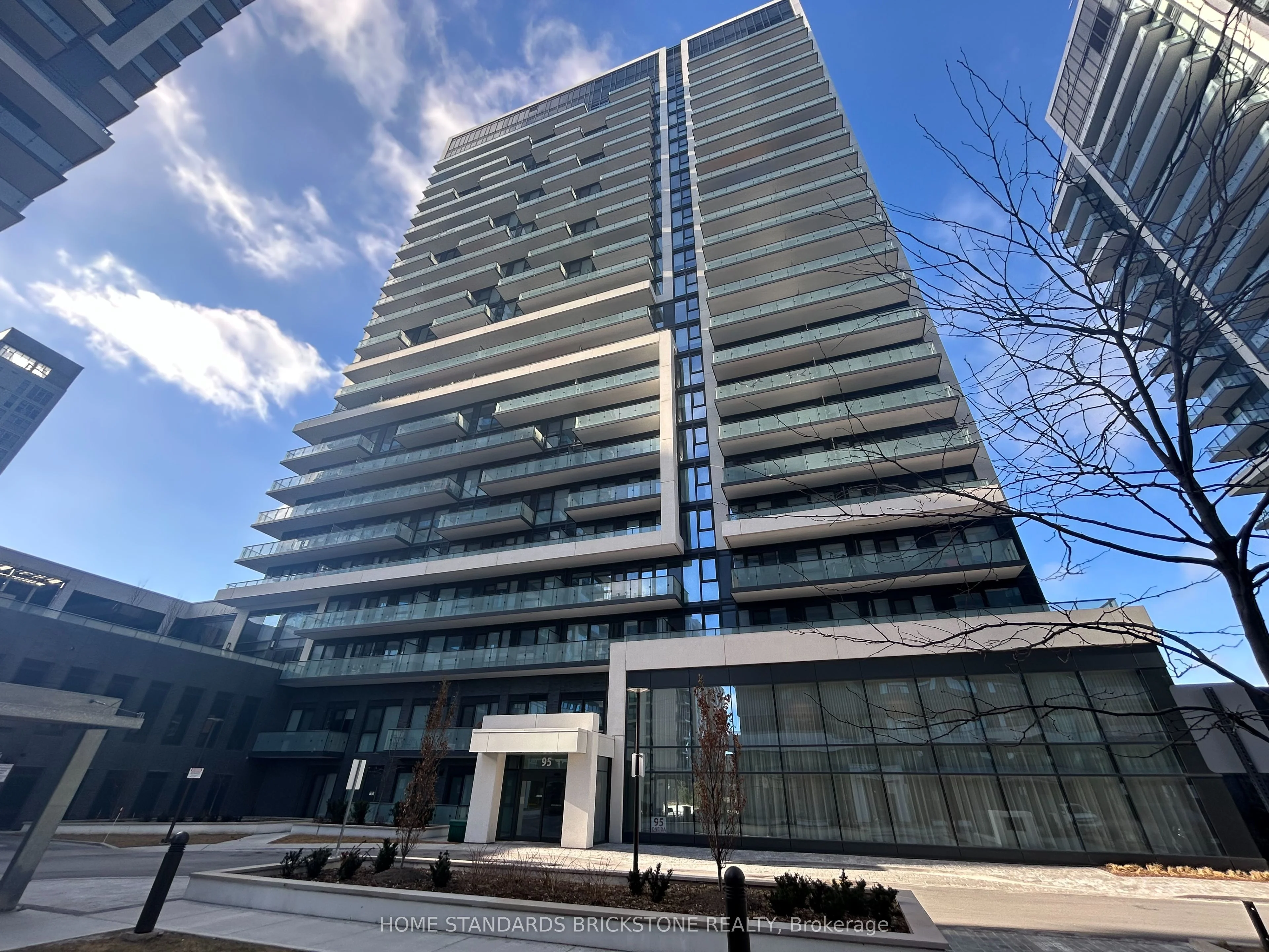 95 Oneida Crescent Ph07, Richmond Hill, On L4b 0h6