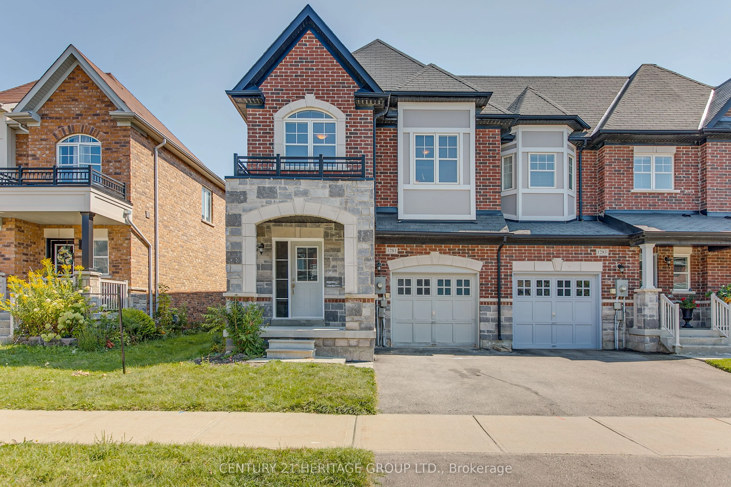 Att/Row/Townhouse in Innisfil