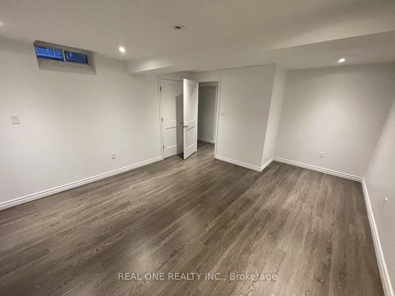 4 Coral Cove Court, Markham, ON L6E 1L1