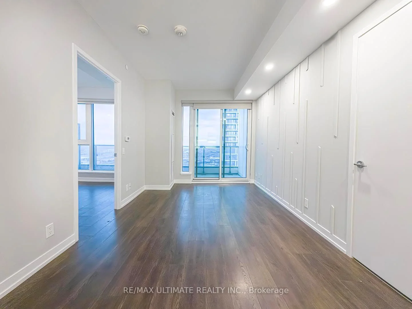 5 Buttermill Avenue 3012, Vaughan, ON L4K 0J5