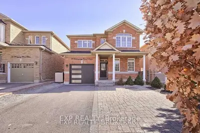 Detached in Vaughan