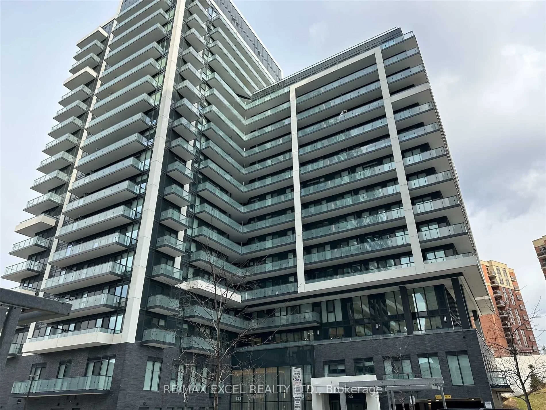 85 Oneida Crescent 1211, Richmond Hill, On L4b 0a6