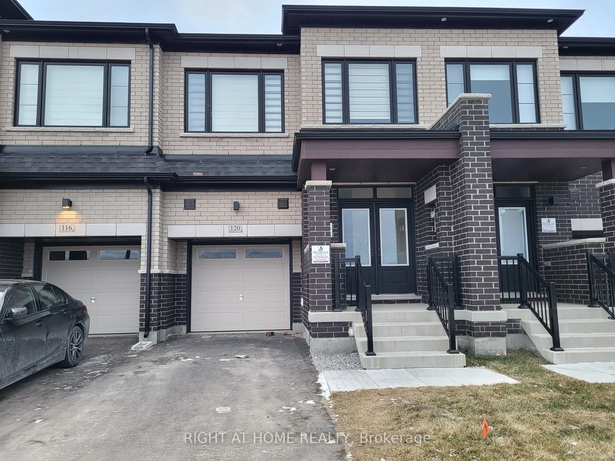 120 Hartington Street Upper, Vaughan, On L4h 5j7