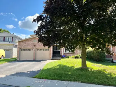 746 Leslie Valley Drive Basemnt, Newmarket, On L3y 7j3