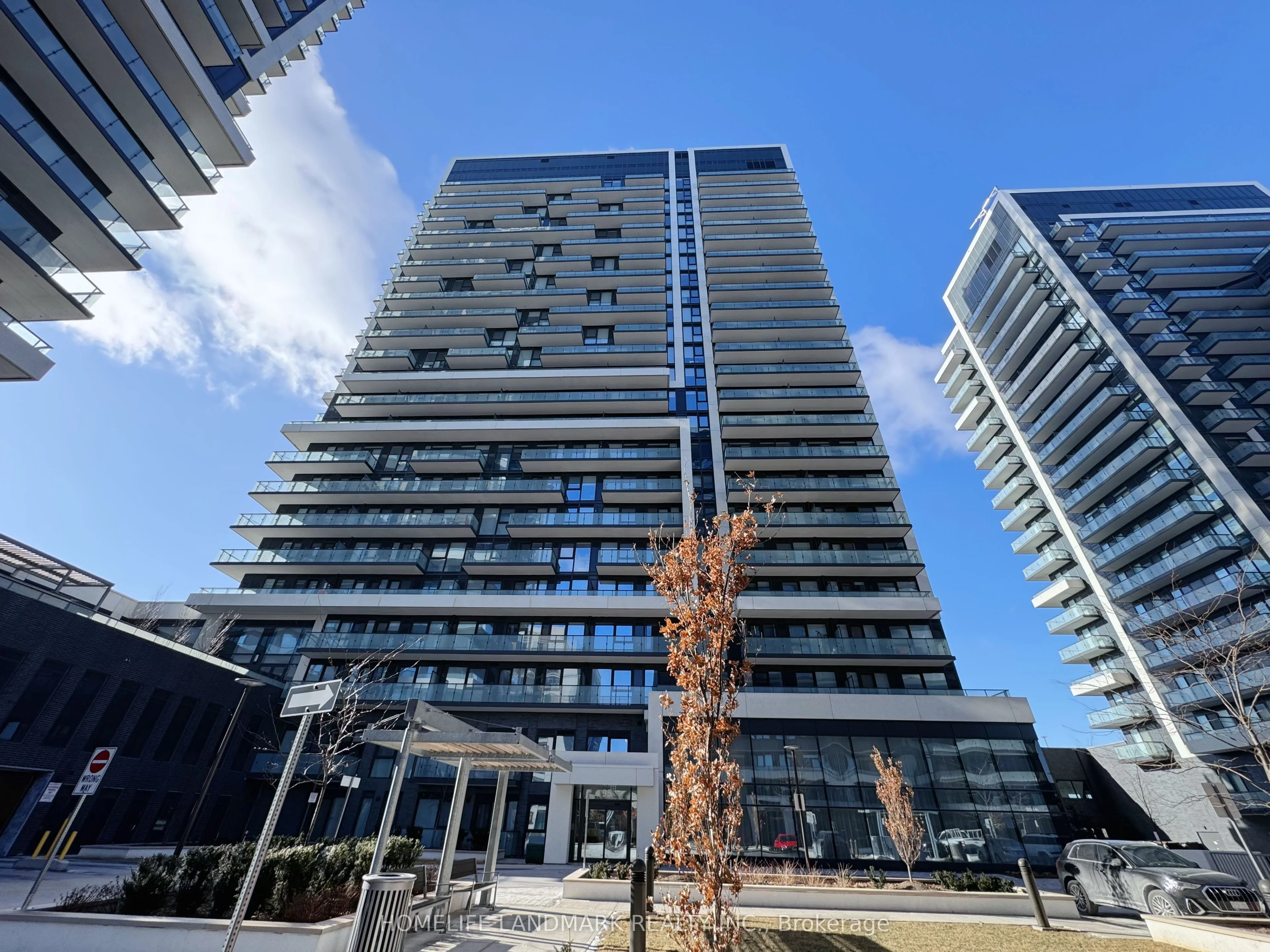 Condo Apartment in Richmond Hill