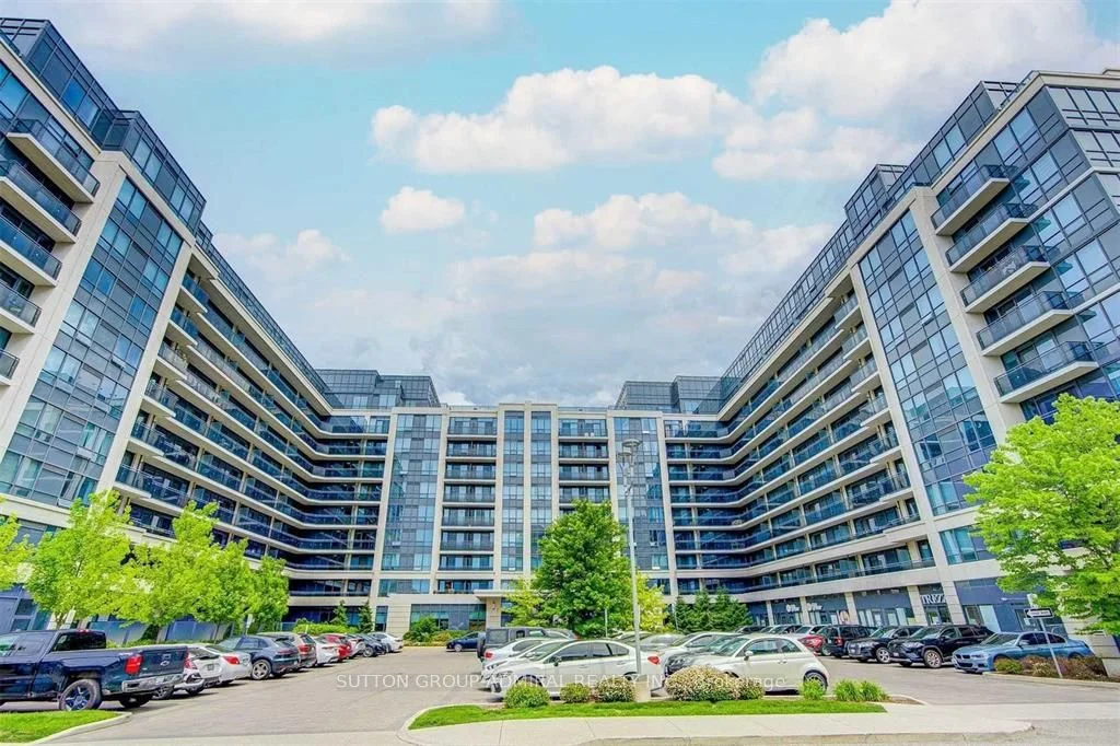 Condo Apartment in Richmond Hill