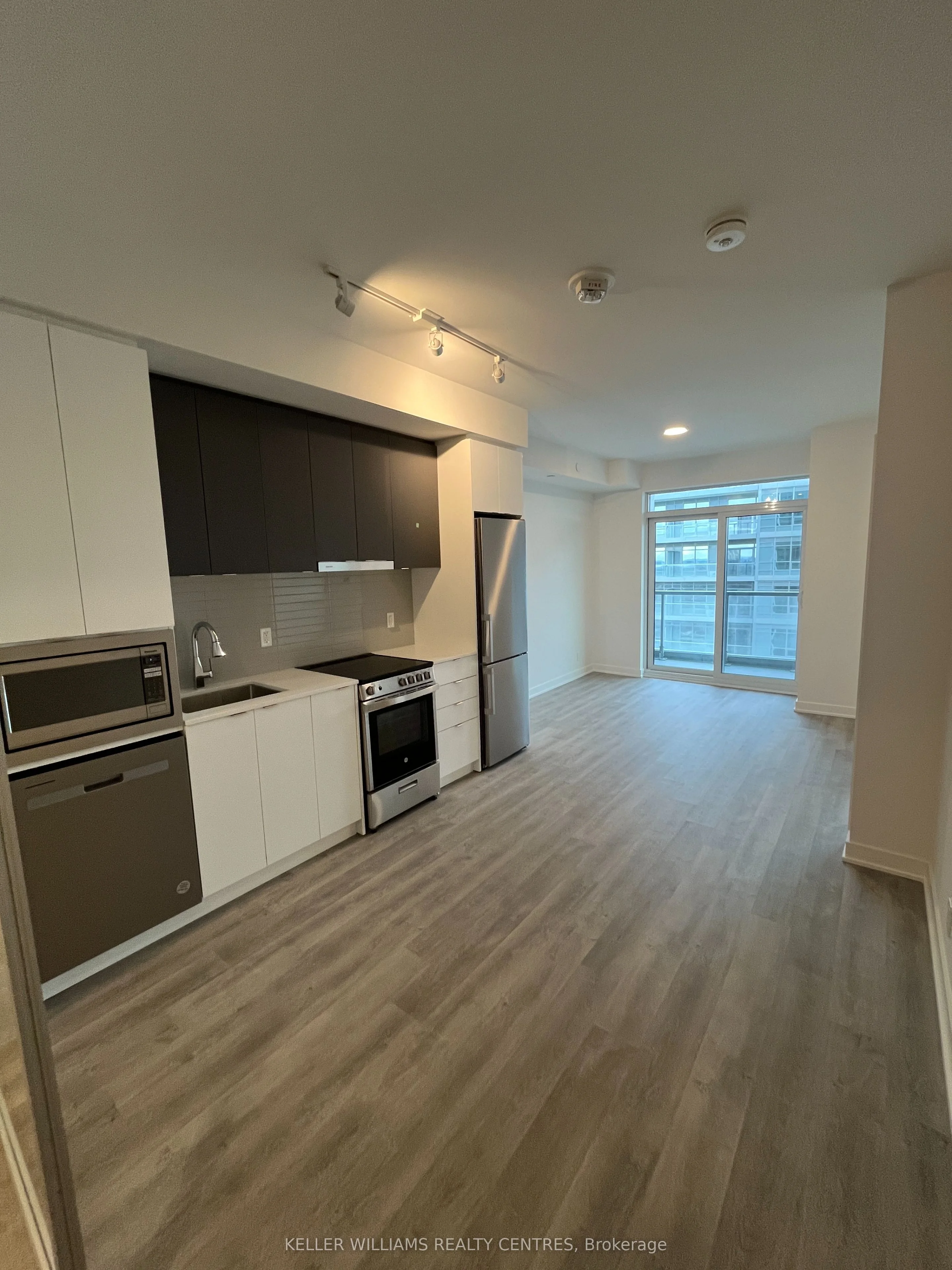 Condo Apartment in Vaughan
