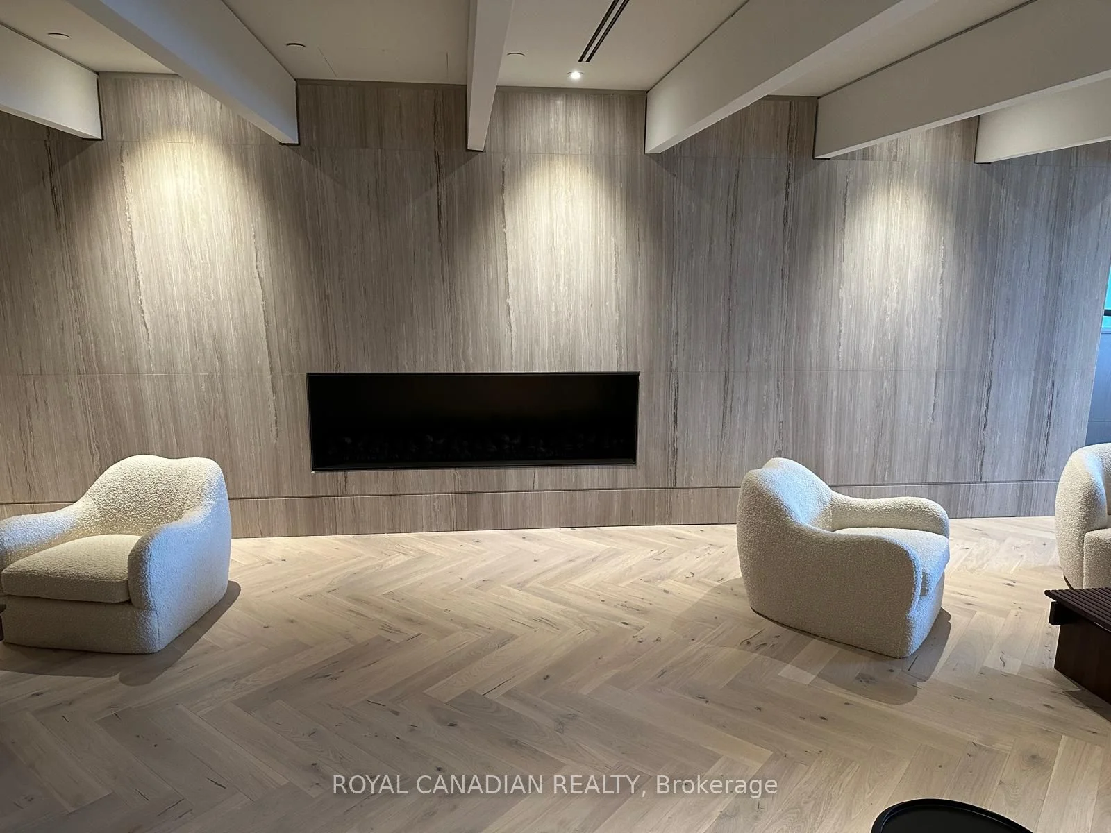 195 Commerce Street 1010, Vaughan, On L4k 5z7