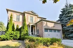 30 Gatcombe Circle Unit B, Richmond Hill, ON L4C 9P5