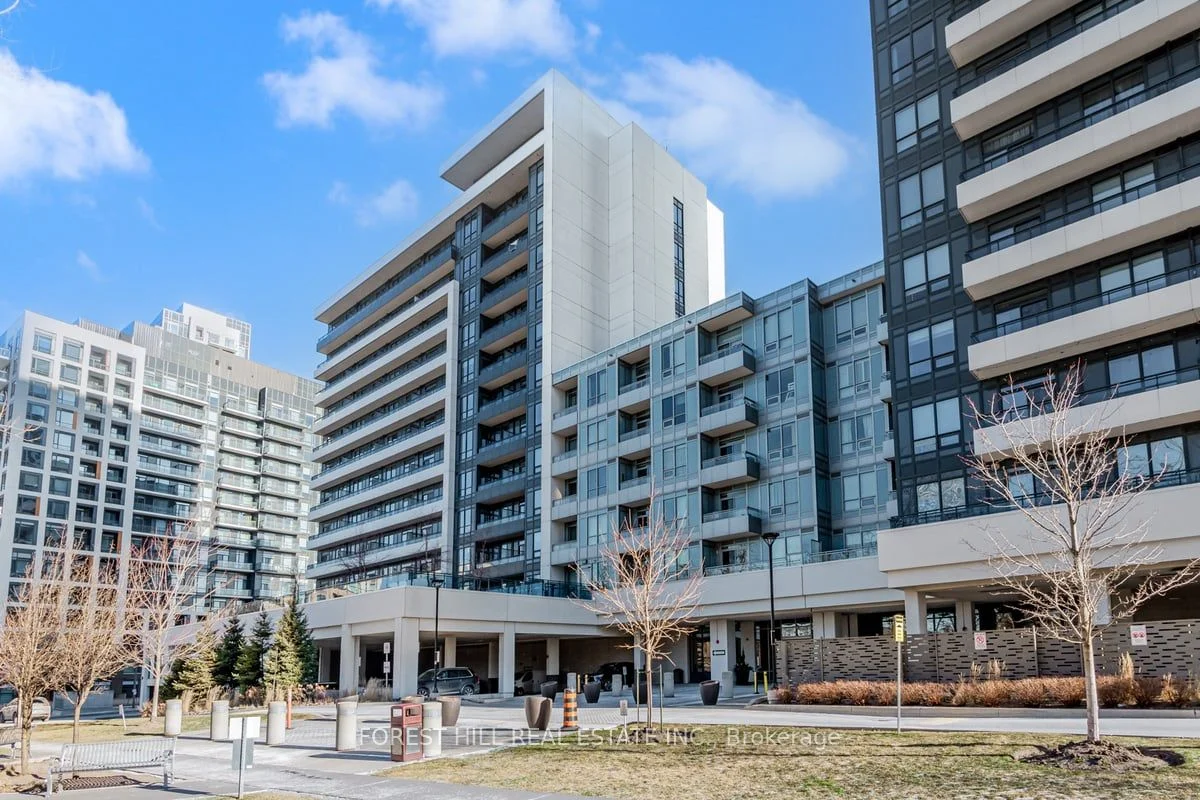 Condo Apartment in Vaughan