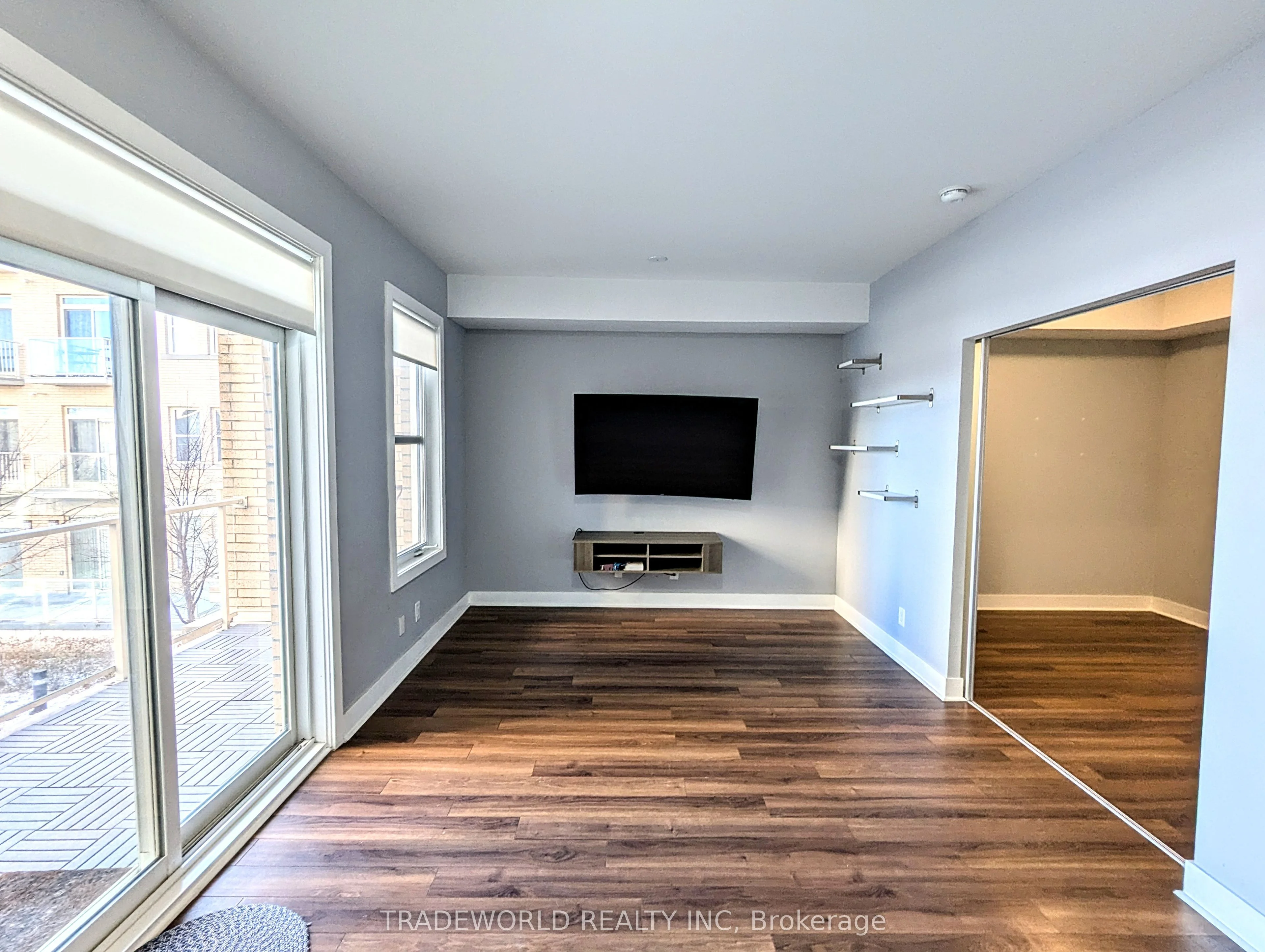 28 Prince Regent Street 201, Markham, ON L6C 0V5