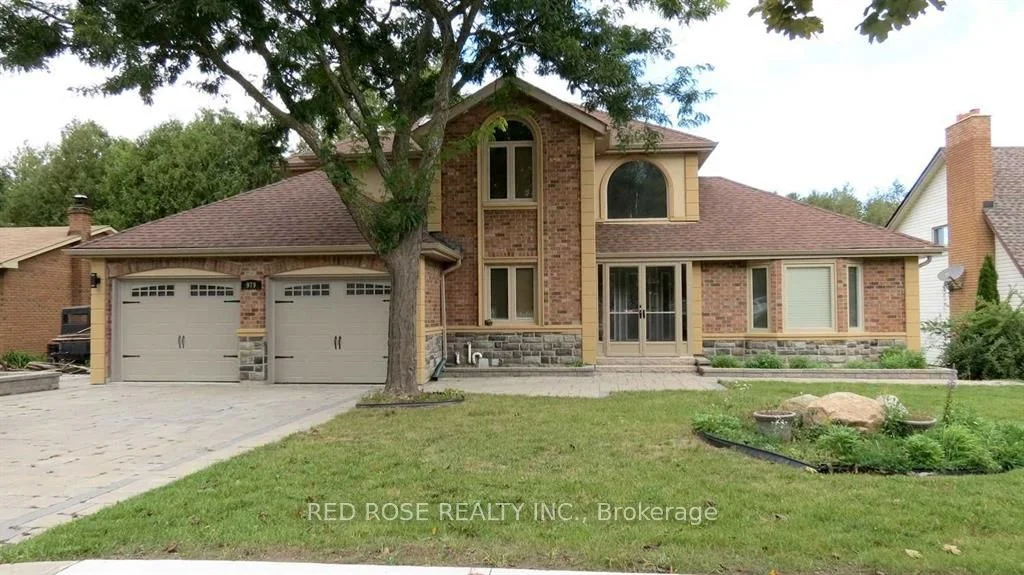 979 Wayne Drive Main, Newmarket, On L3y 2w9