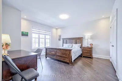 Detached in Richmond Hill