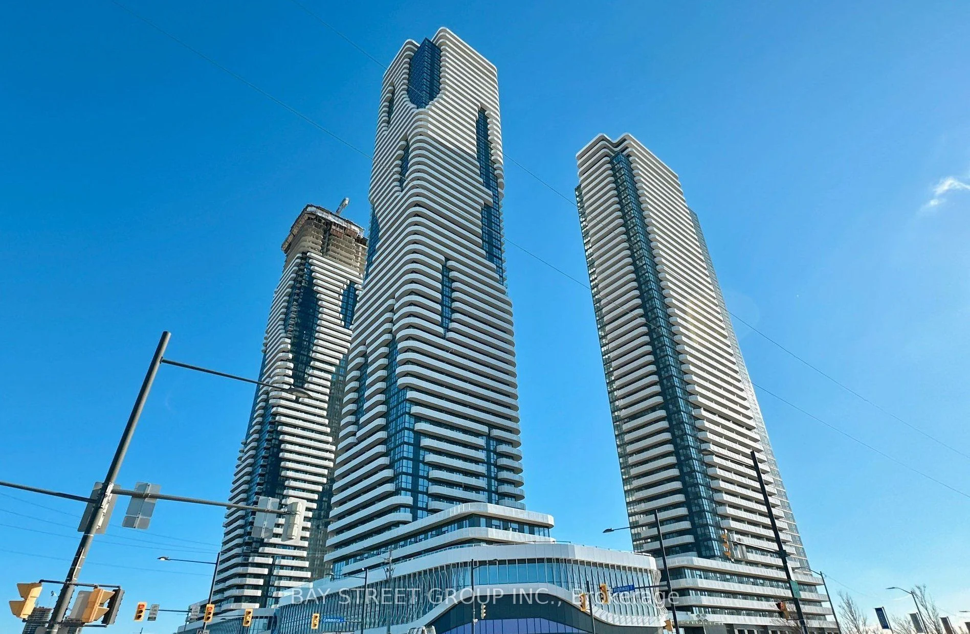Condo Apartment in Vaughan