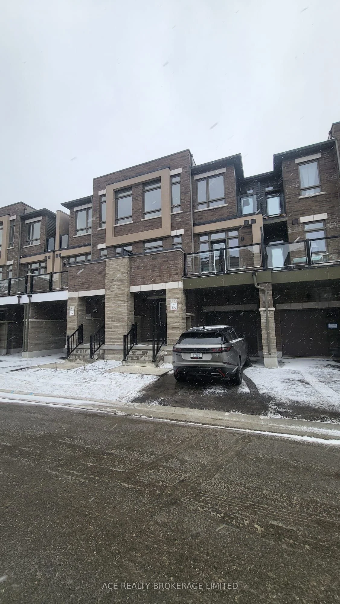 26 Riley Reed Lane, Richmond Hill, On L4s 0m3