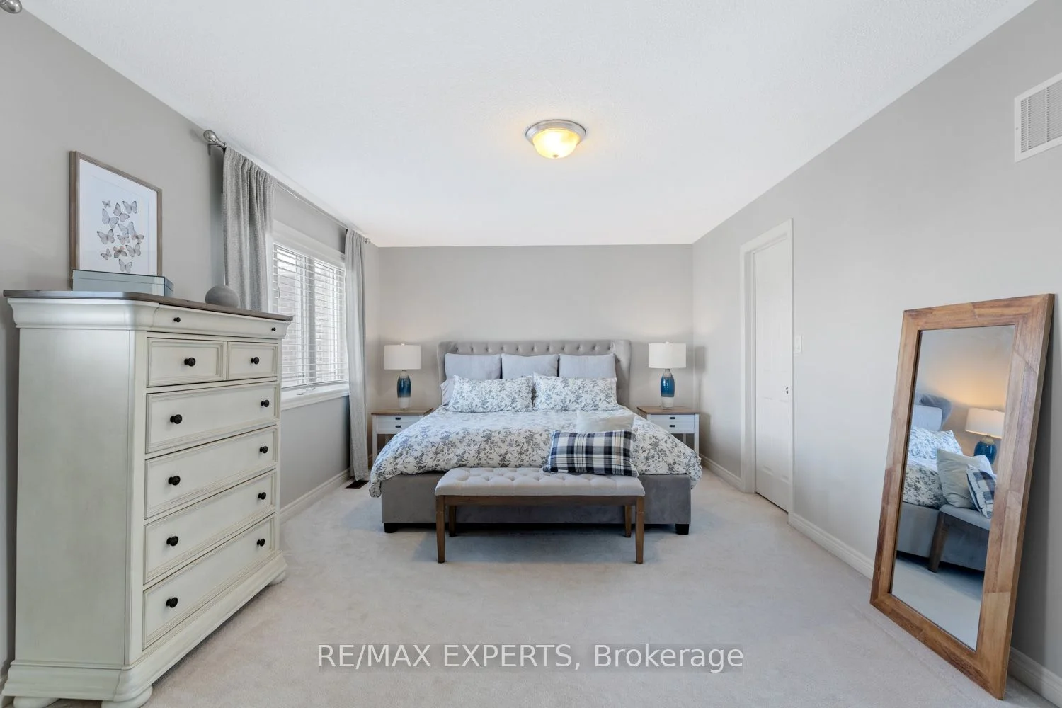 60 McCabe Lane, New Tecumseth, ON L0G 1W0