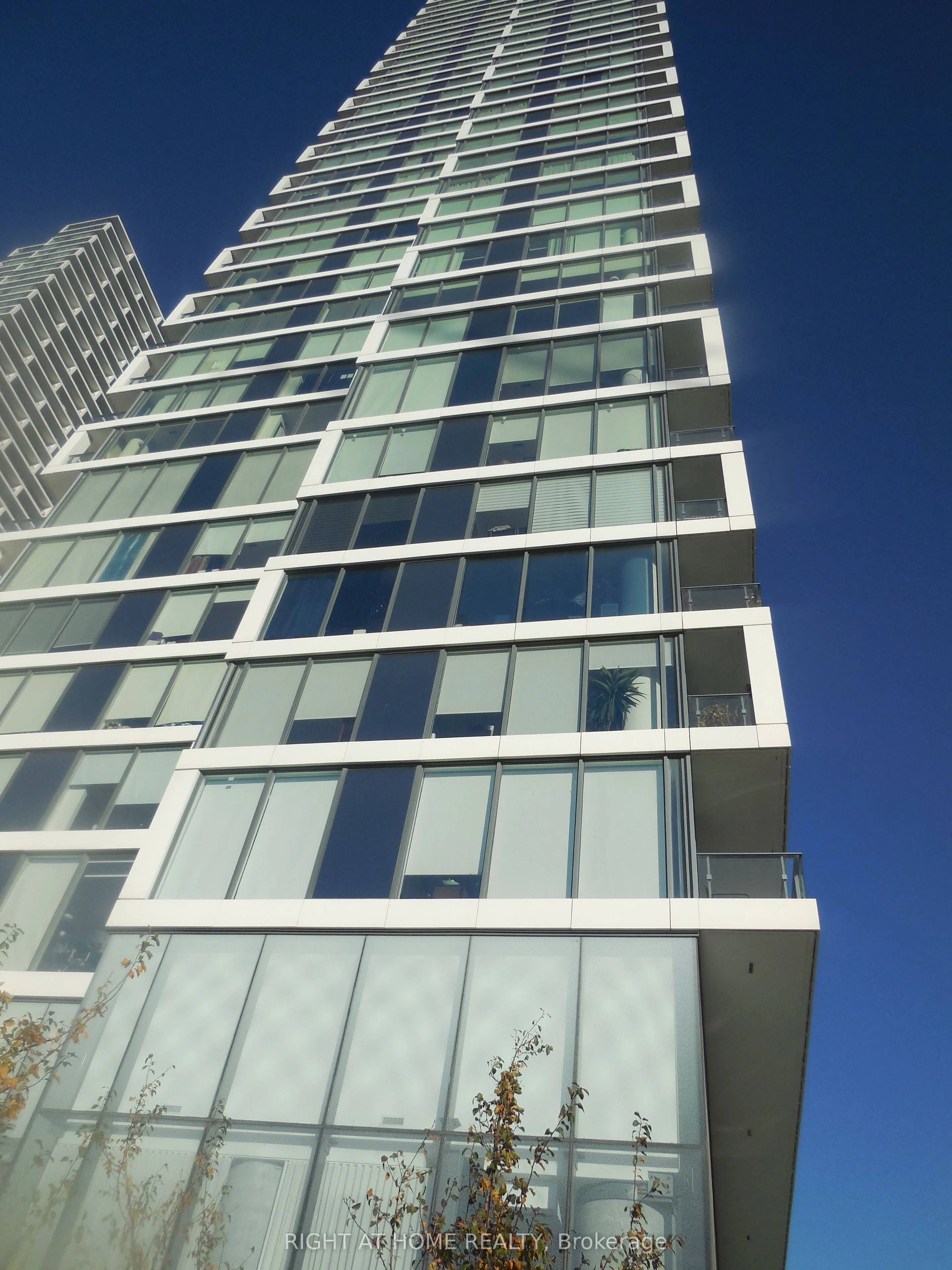 5 Buttermill Avenue 3108, Vaughan, On L4k 0j5