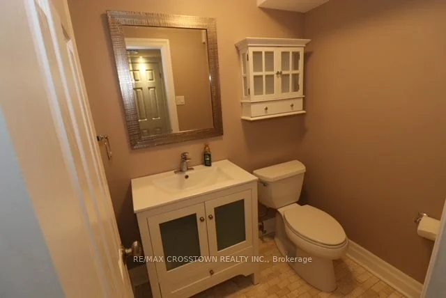 59 Holland River Boulevard, East Gwillimbury, ON L9N 1C2