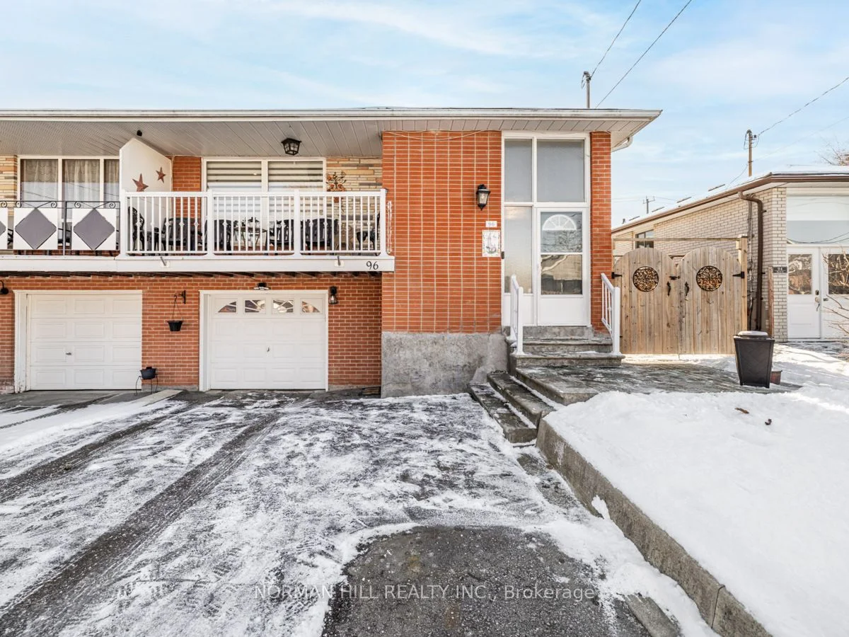 Semi-Detached in Bradford West Gwillimbury
