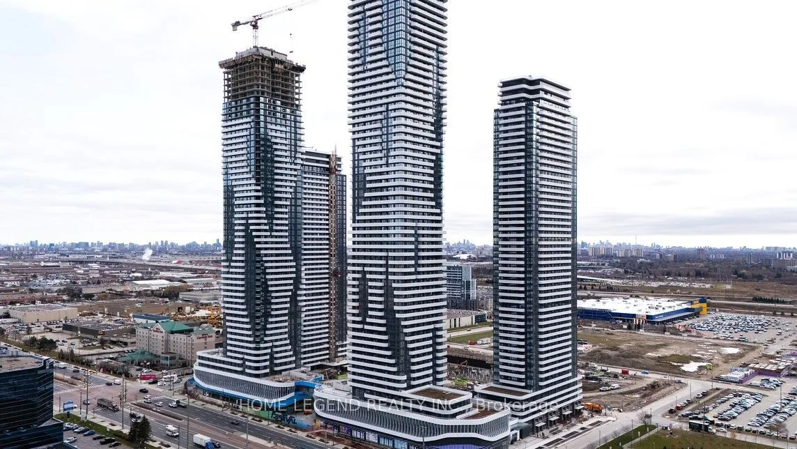 Condo Apartment in Vaughan