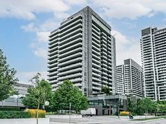 Condo Apartment in Richmond Hill