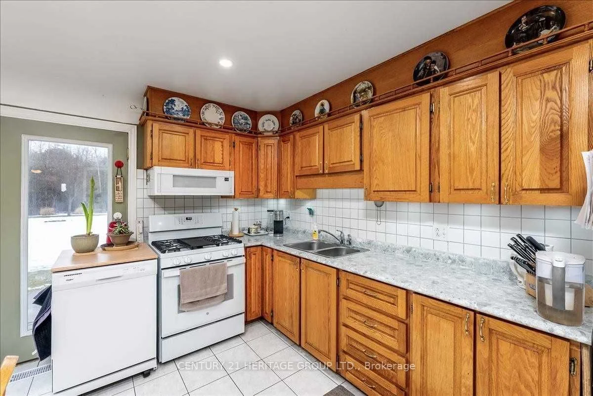 1262 Squire Street, Innisfil, ON L0L 1W0