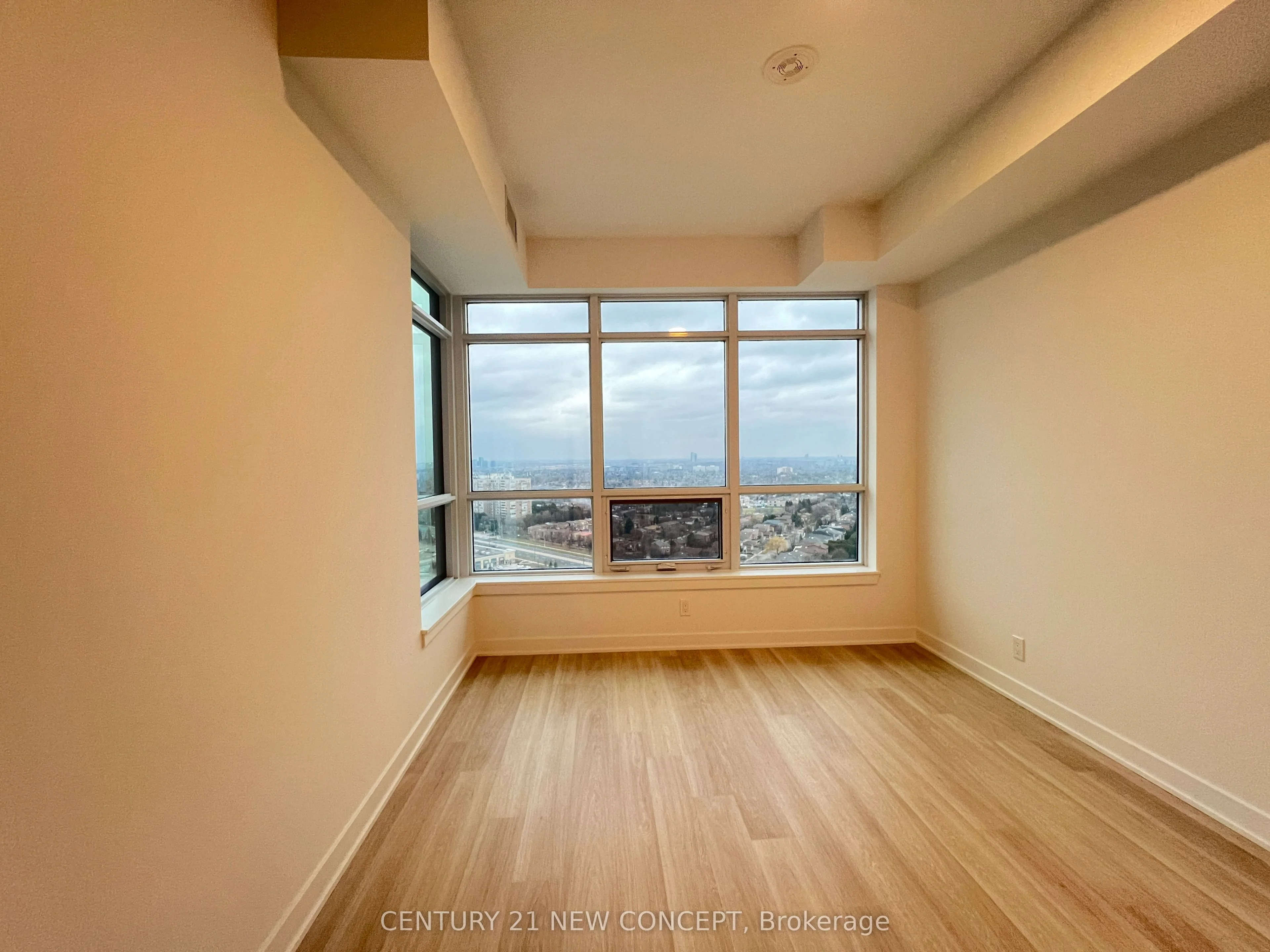 Condo Apartment in Vaughan