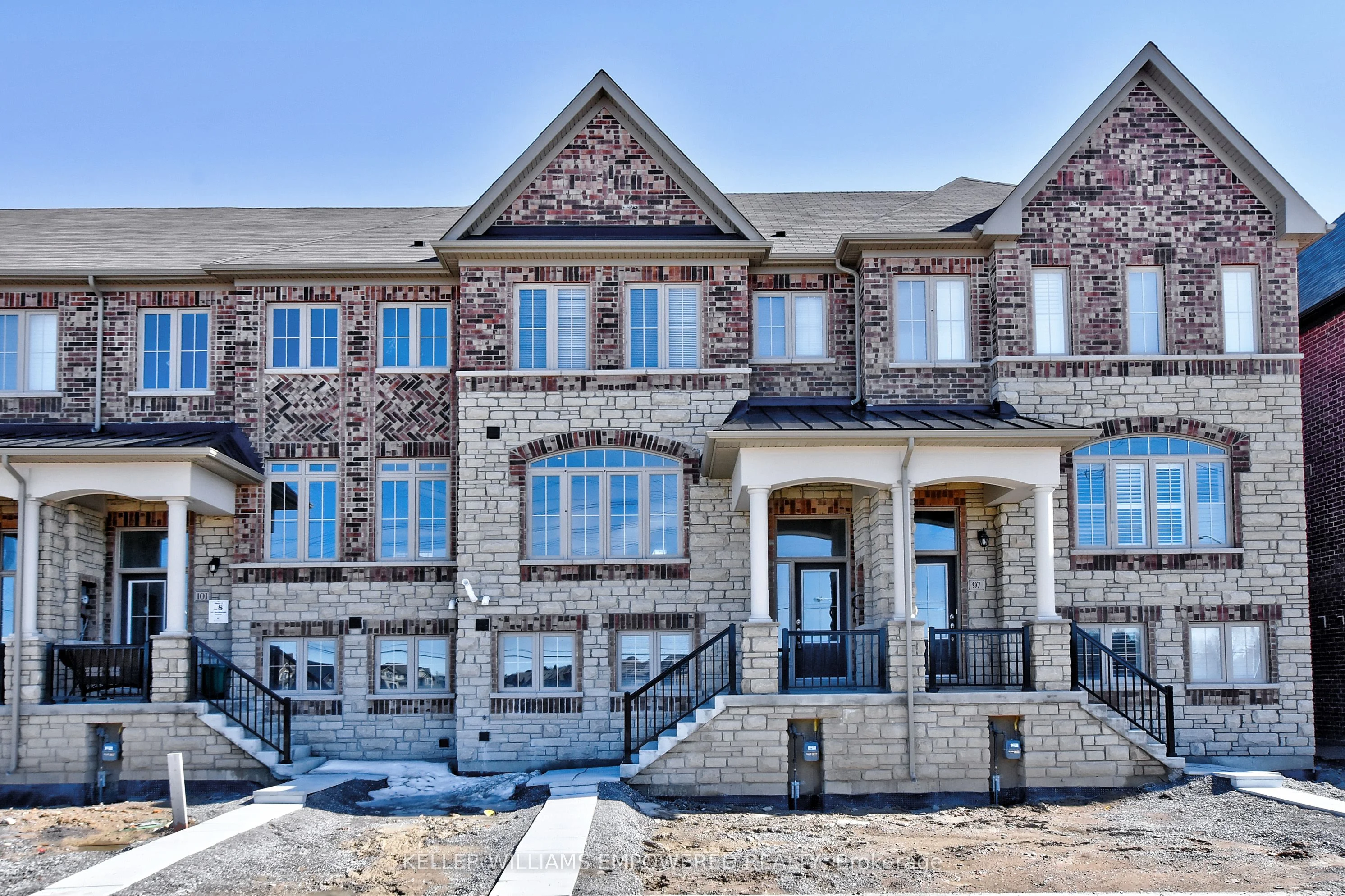99 Beechborough Crescent, East Gwillimbury, On L9n 0l6