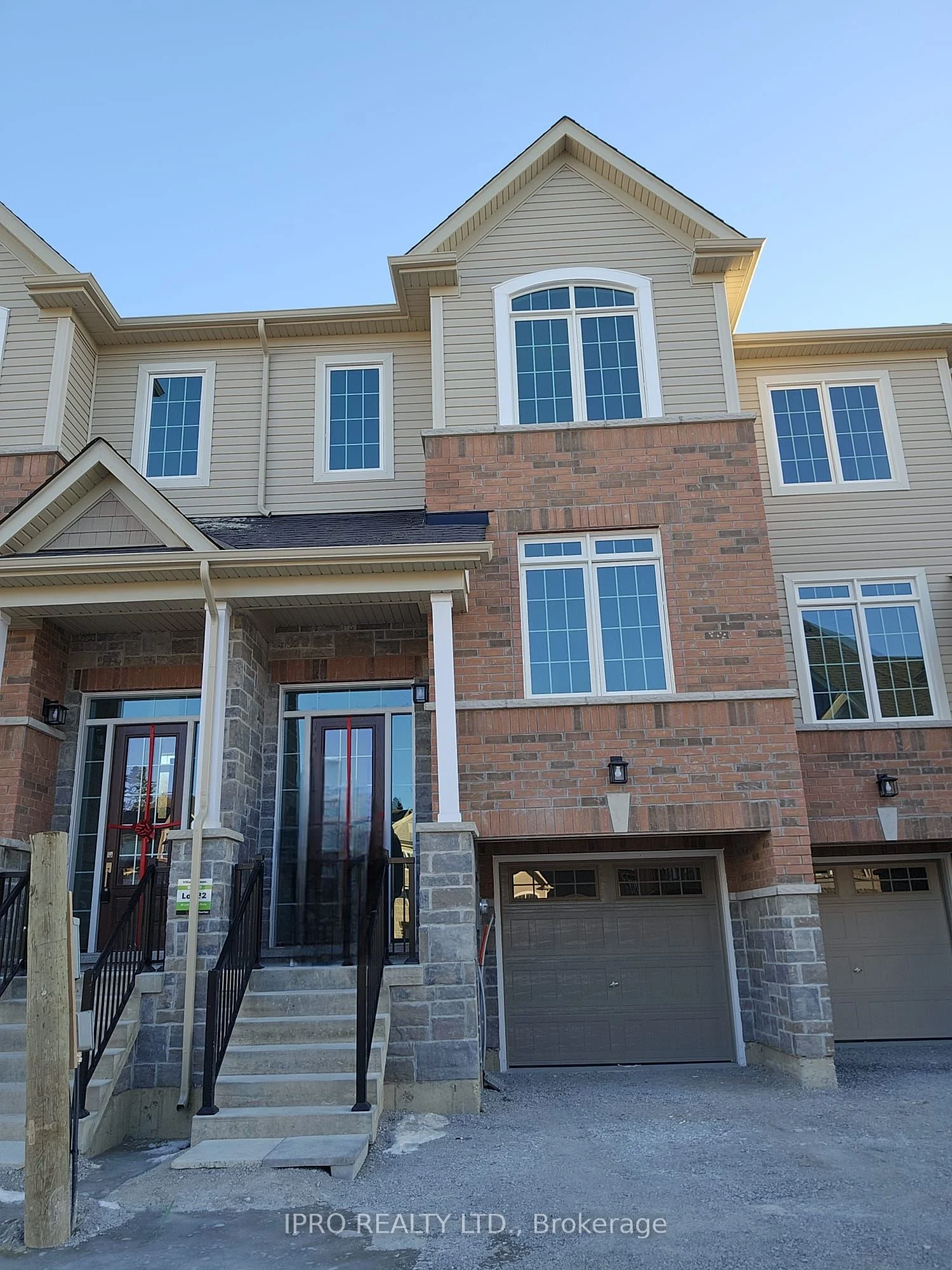 86 Lyall Stokes Circle, East Gwillimbury, On L0g 1m0