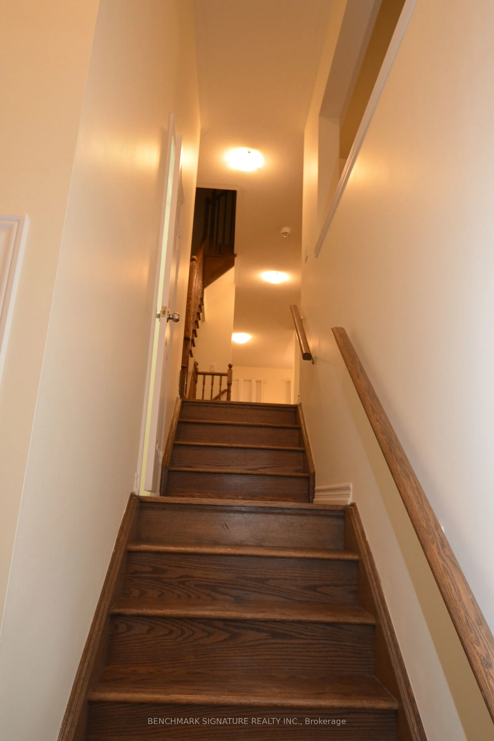 Att/Row/Townhouse in Vaughan