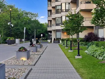 8501 Bayview Avenue 808, Richmond Hill, On L4b 3j7