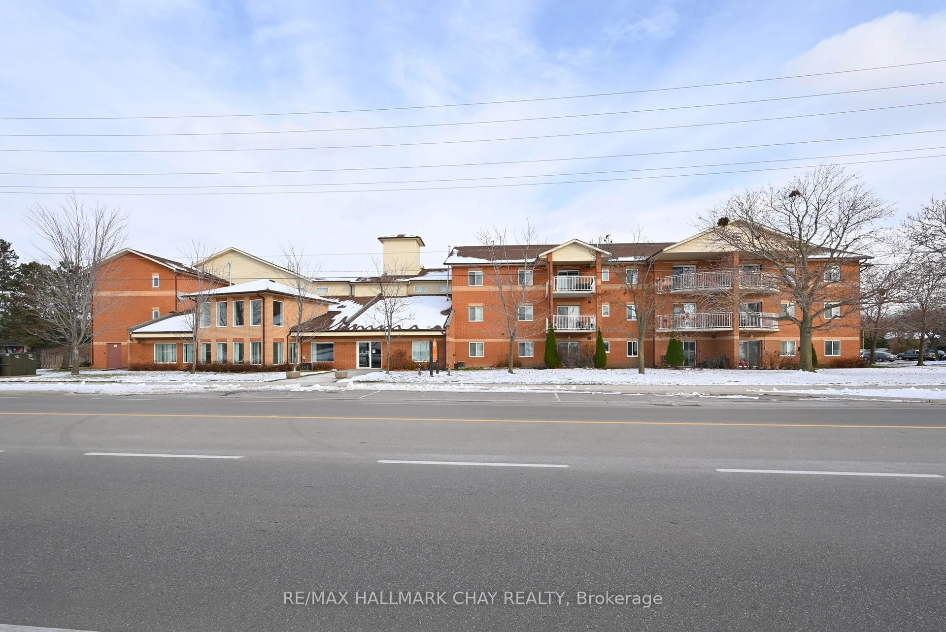 Condo Apartment in New Tecumseth