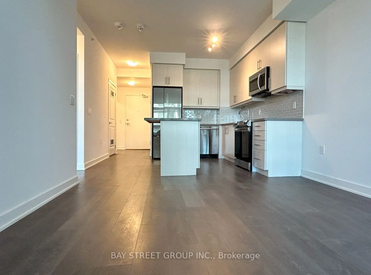 75 Oneida Crescent 1011, Richmond Hill, On L4b 0h3