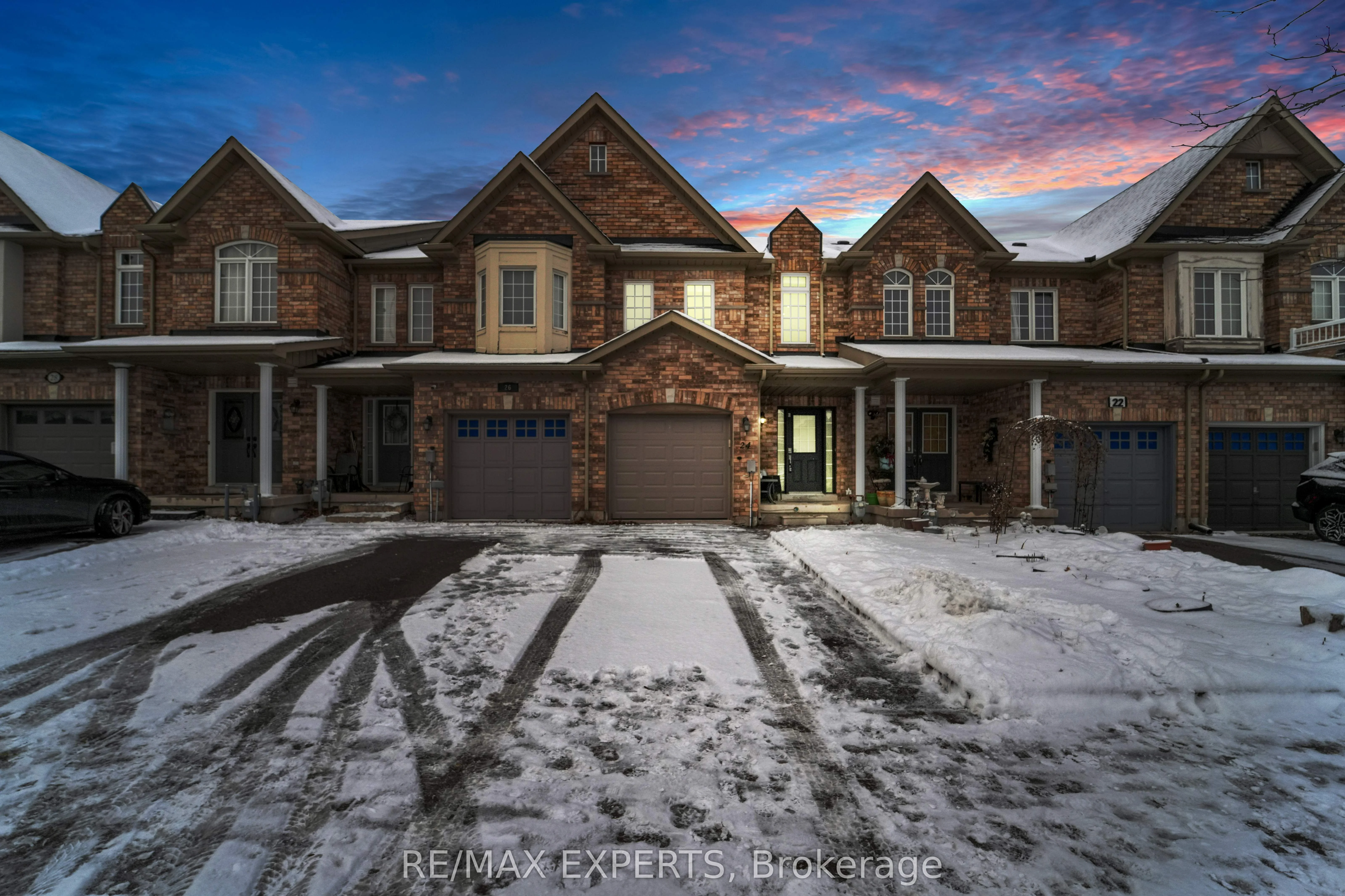 Att/Row/Townhouse in Vaughan