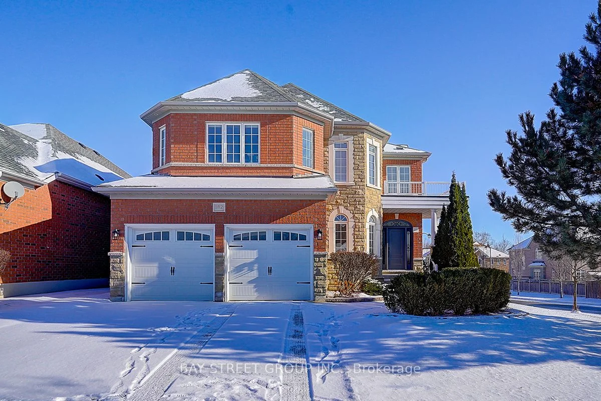 Detached in Richmond Hill