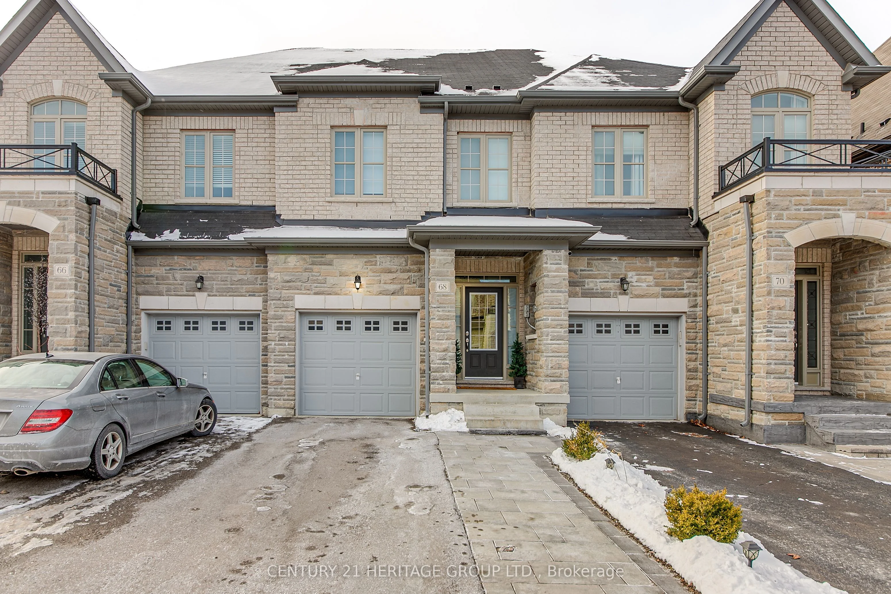 Att/Row/Townhouse in East Gwillimbury