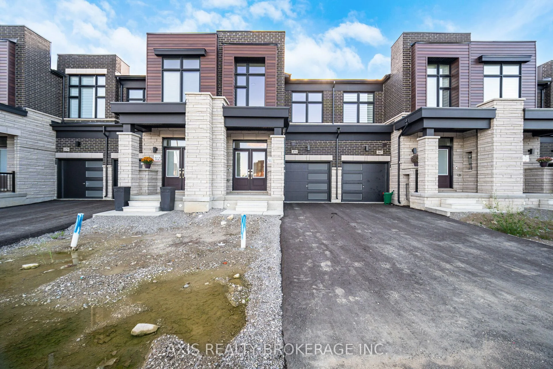 171 Haldimand Street, Vaughan, On L4h 5j4