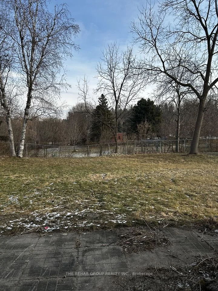 23 Clarence Street, Vaughan, ON L4L 1L2