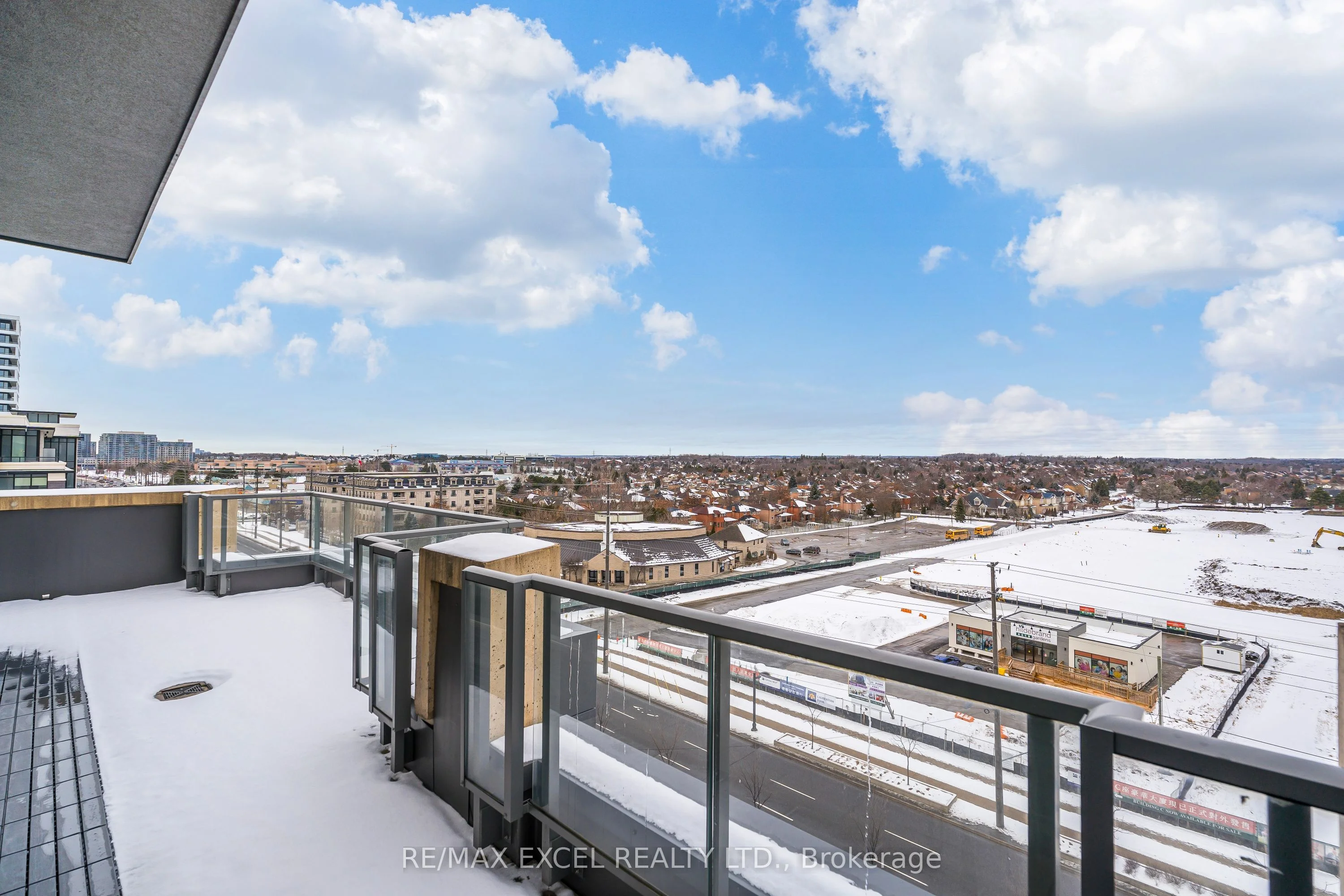 Condo Apartment in Markham