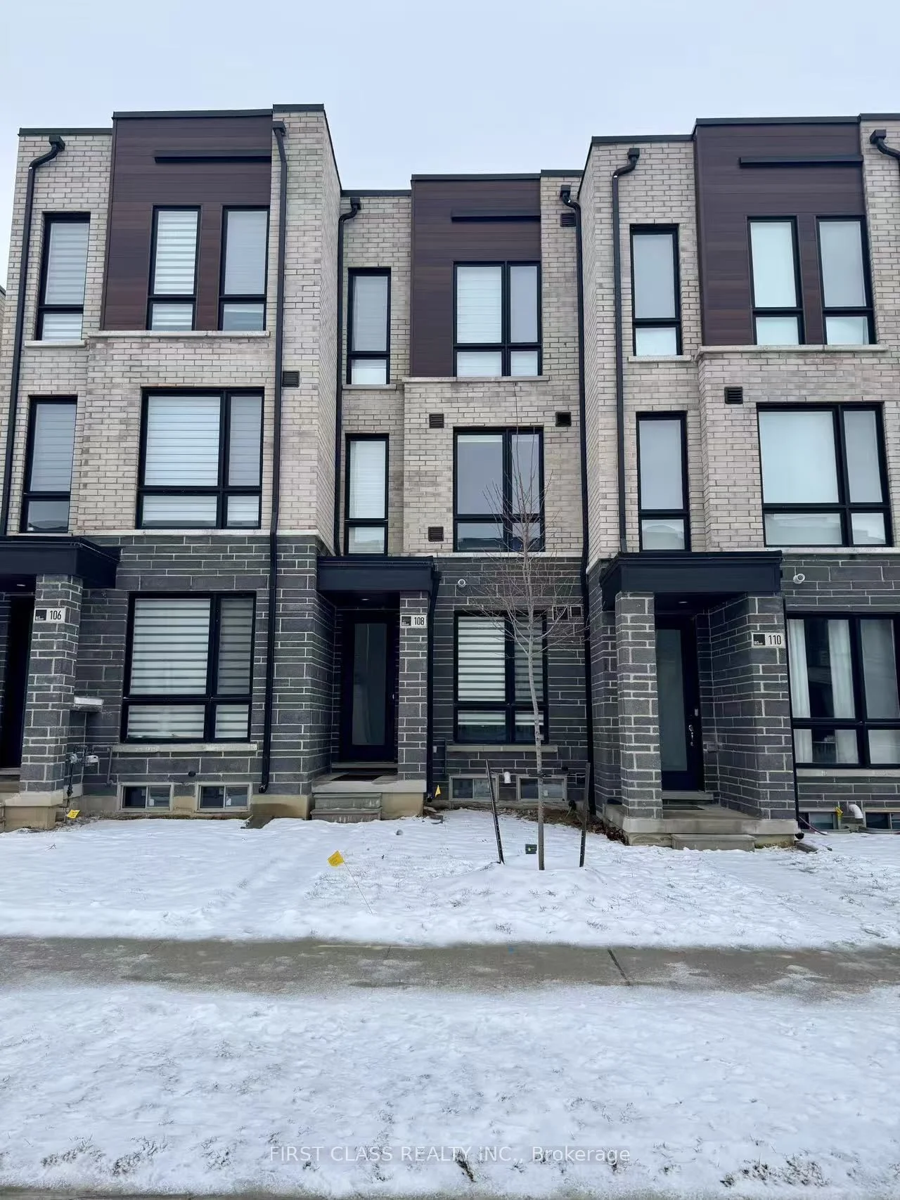 Att/Row/Townhouse in Markham