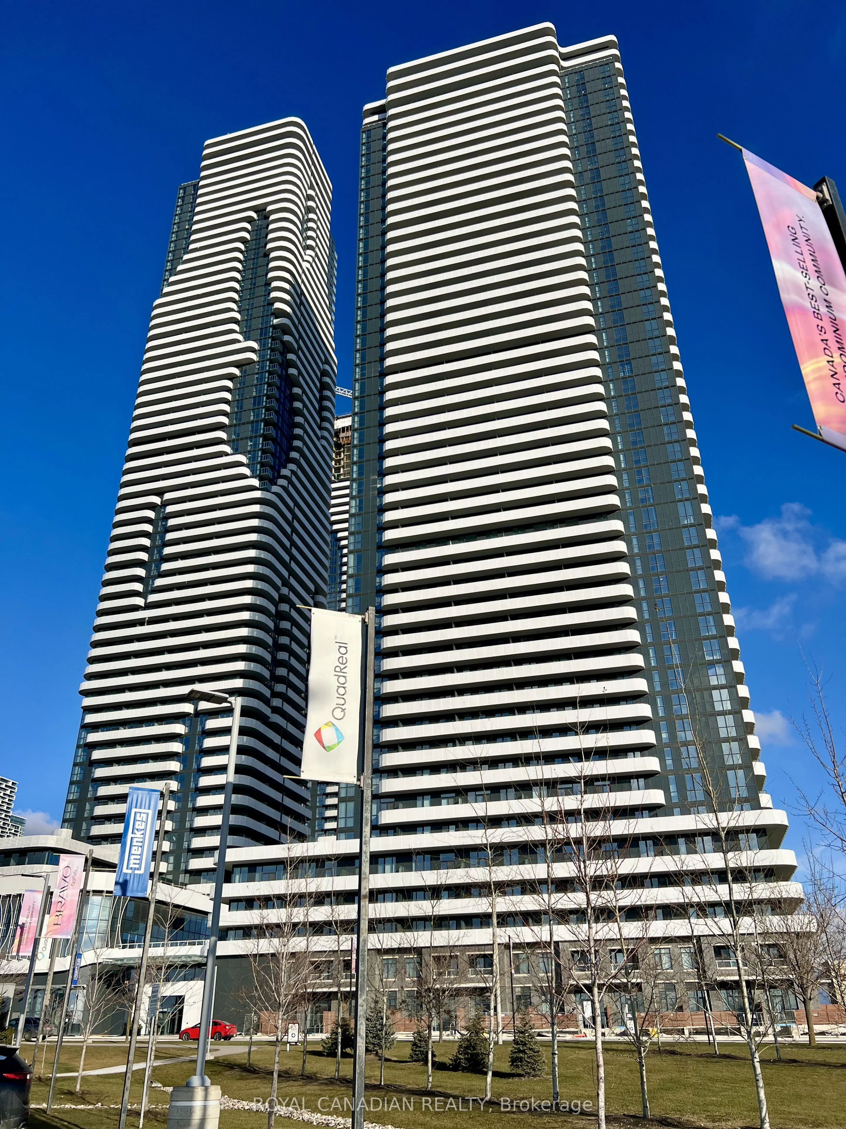 195 Commerce Street 506, Vaughan, On L4k 5z7