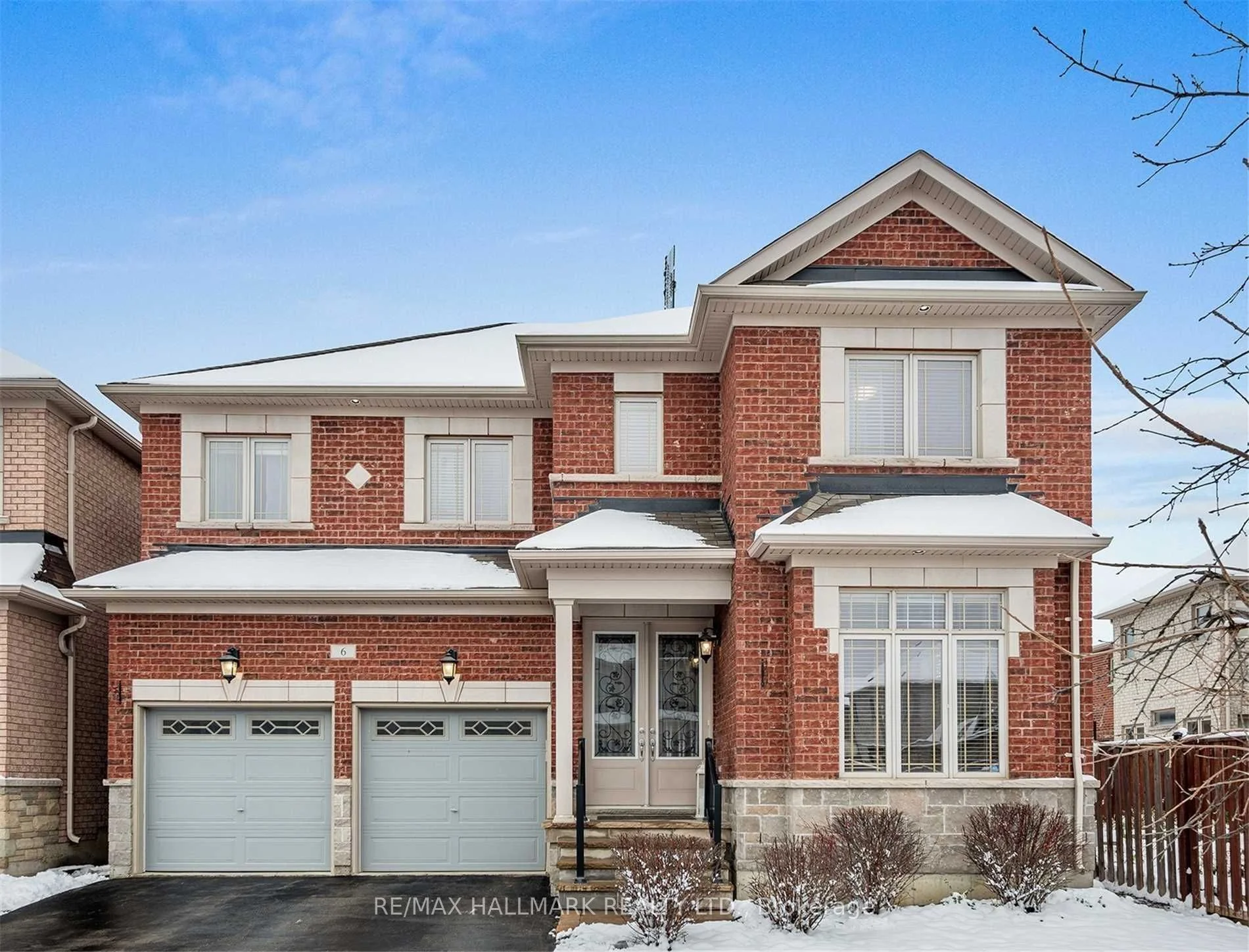 6 Merton Street, Richmond Hill, On L4e 2z2