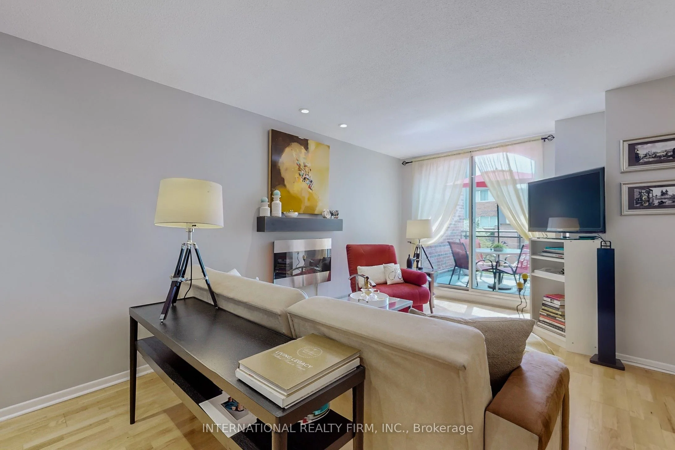 Condo Apartment in Markham