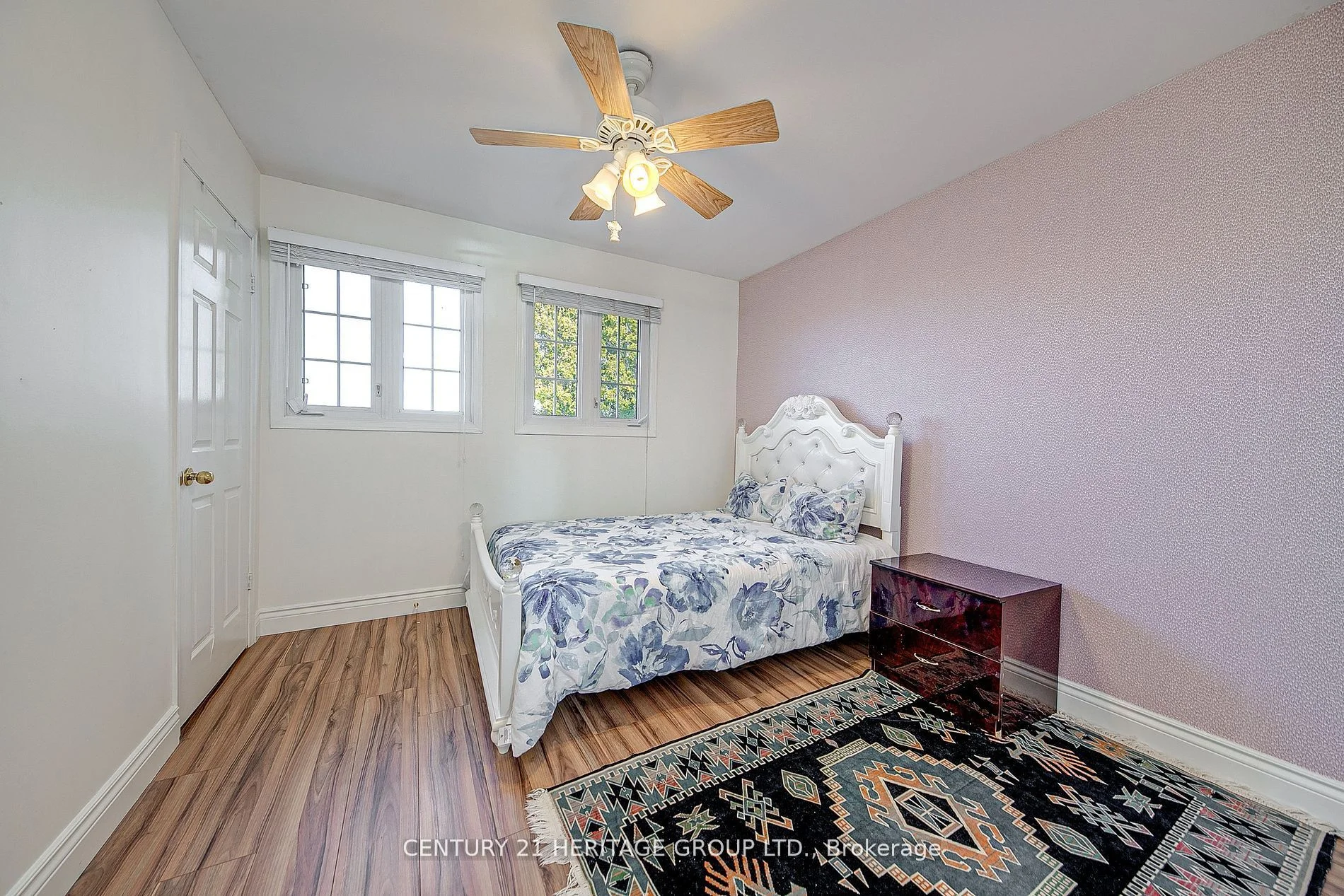 241 Miller Park Avenue, Bradford West Gwillimbury, On L3z 2r4