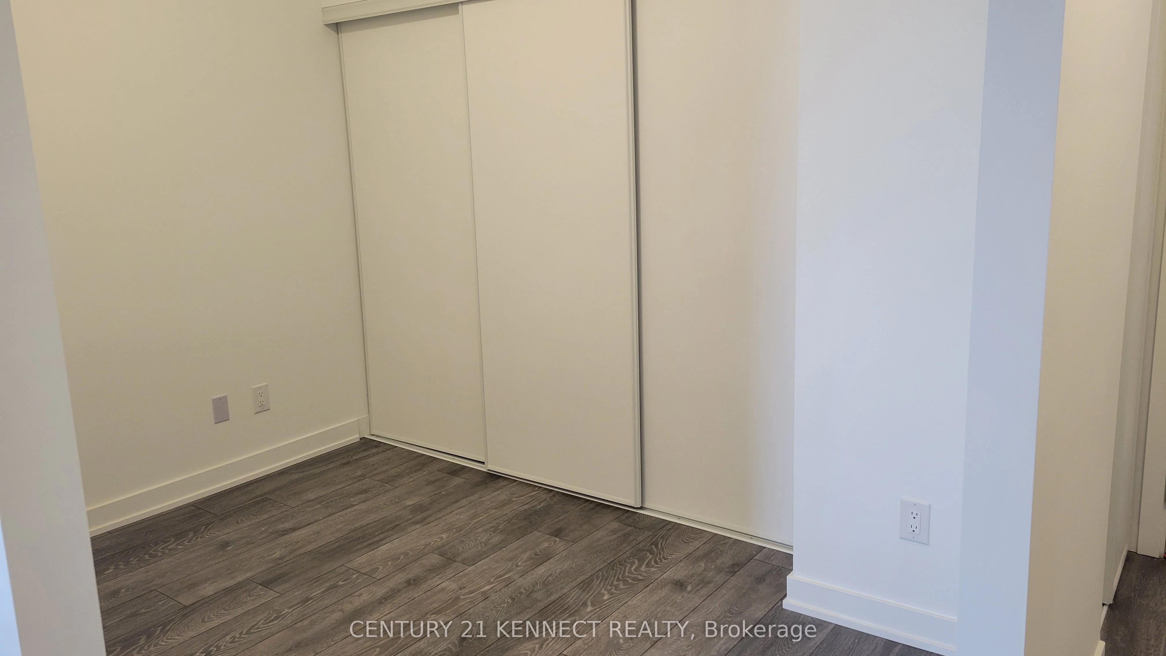 8888 Yonge Street 304, Richmond Hill, ON L4C 5V6