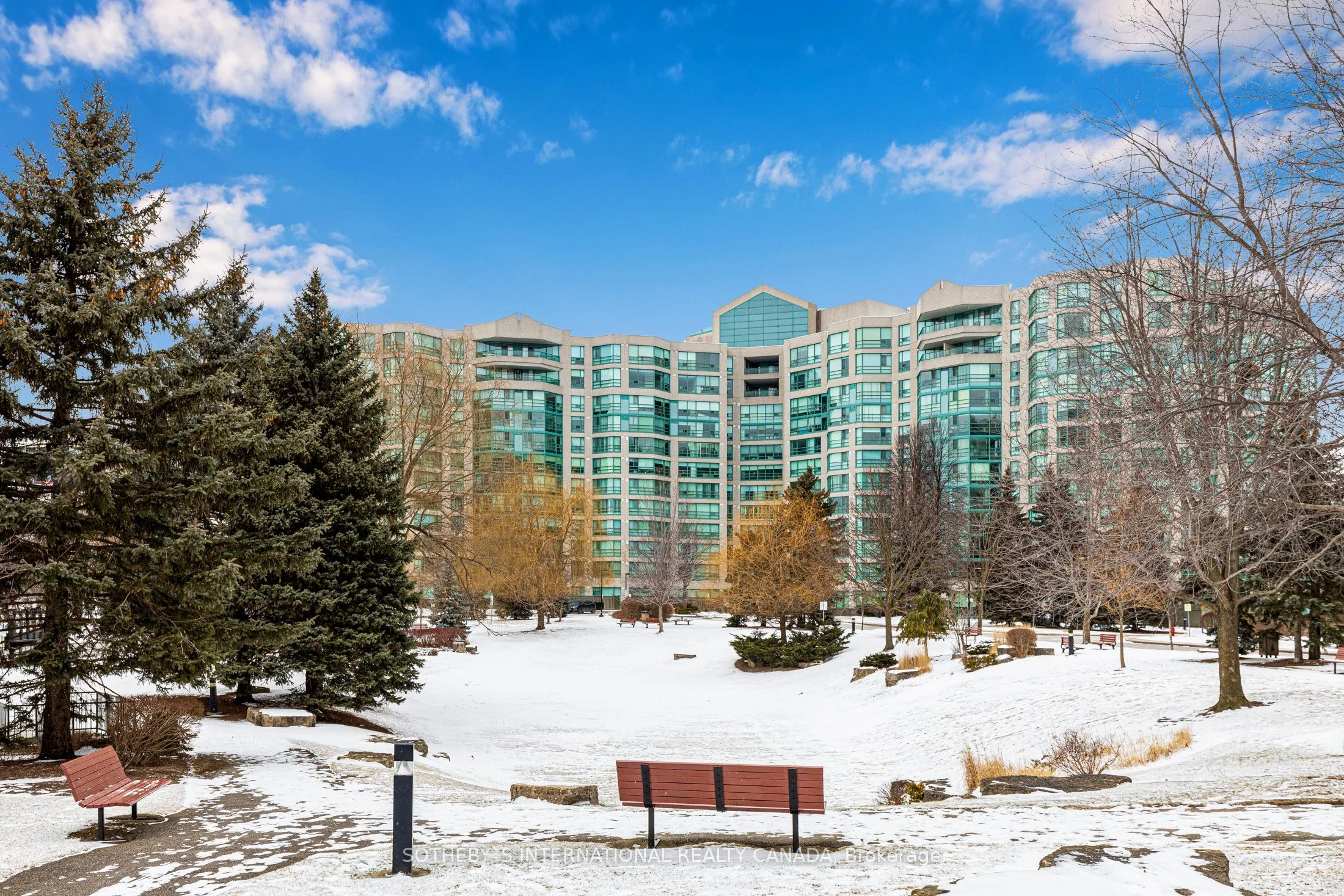 Condo Apartment in Markham